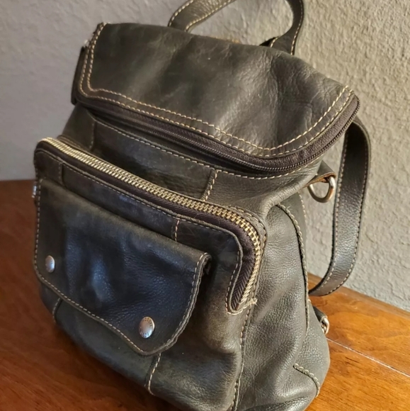 VTG Fossil Pebbled Leather Convertible Backpack - Picture 3 of 10